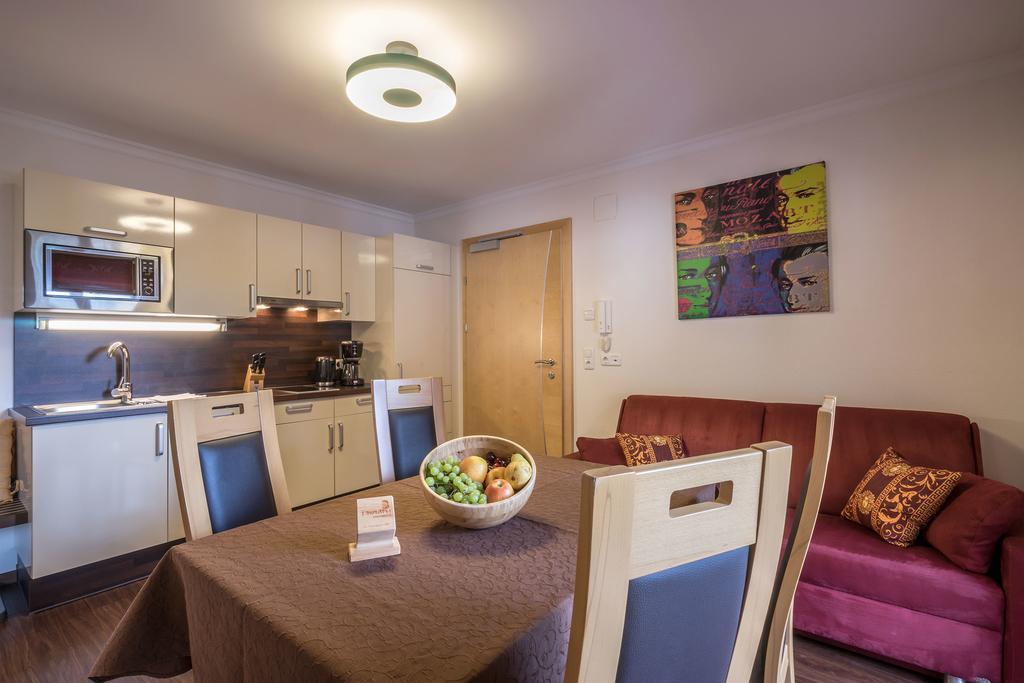Apartment Mozart Майрхофен Экстерьер фото