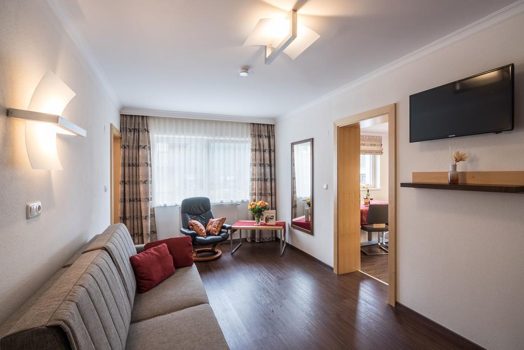 Apartment Mozart Майрхофен Экстерьер фото