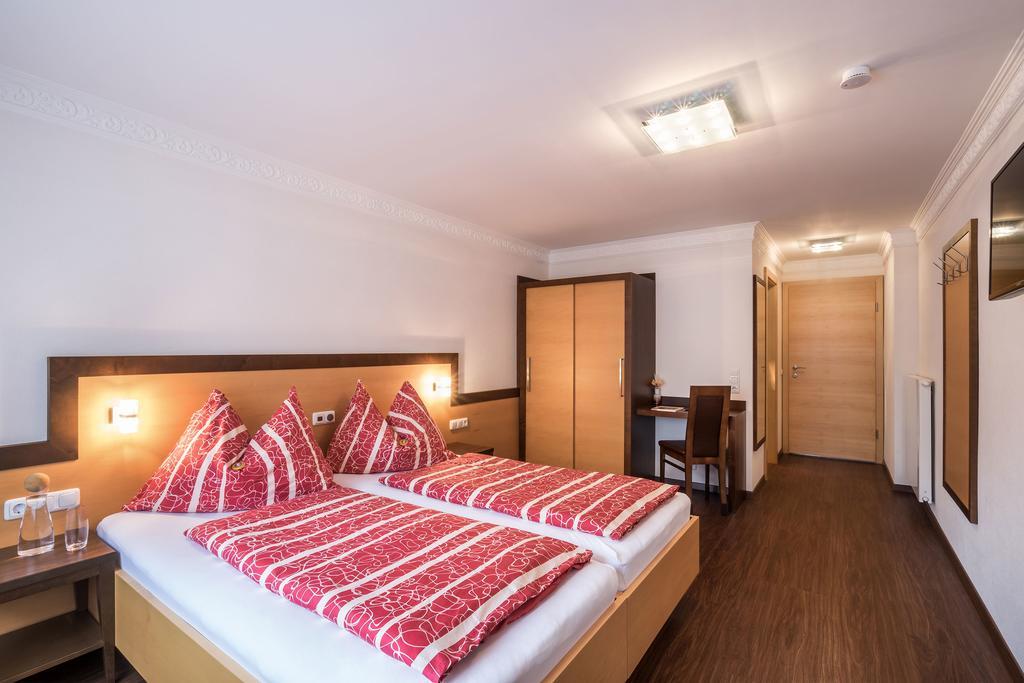 Apartment Mozart Майрхофен Экстерьер фото