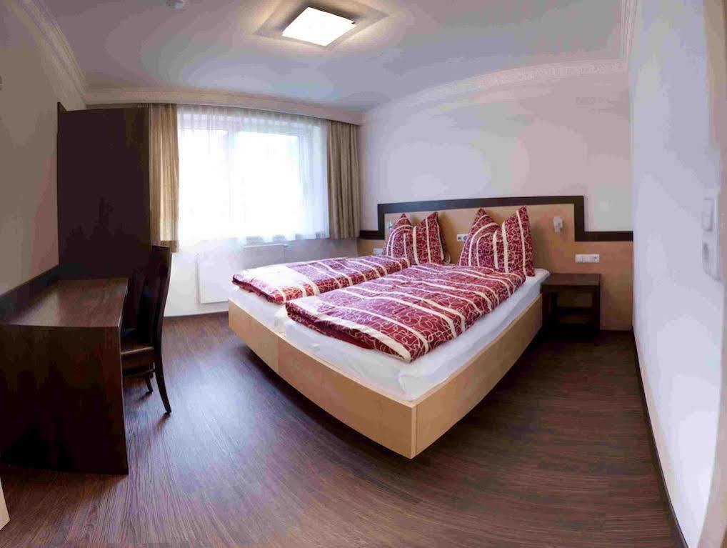 Apartment Mozart Майрхофен Экстерьер фото