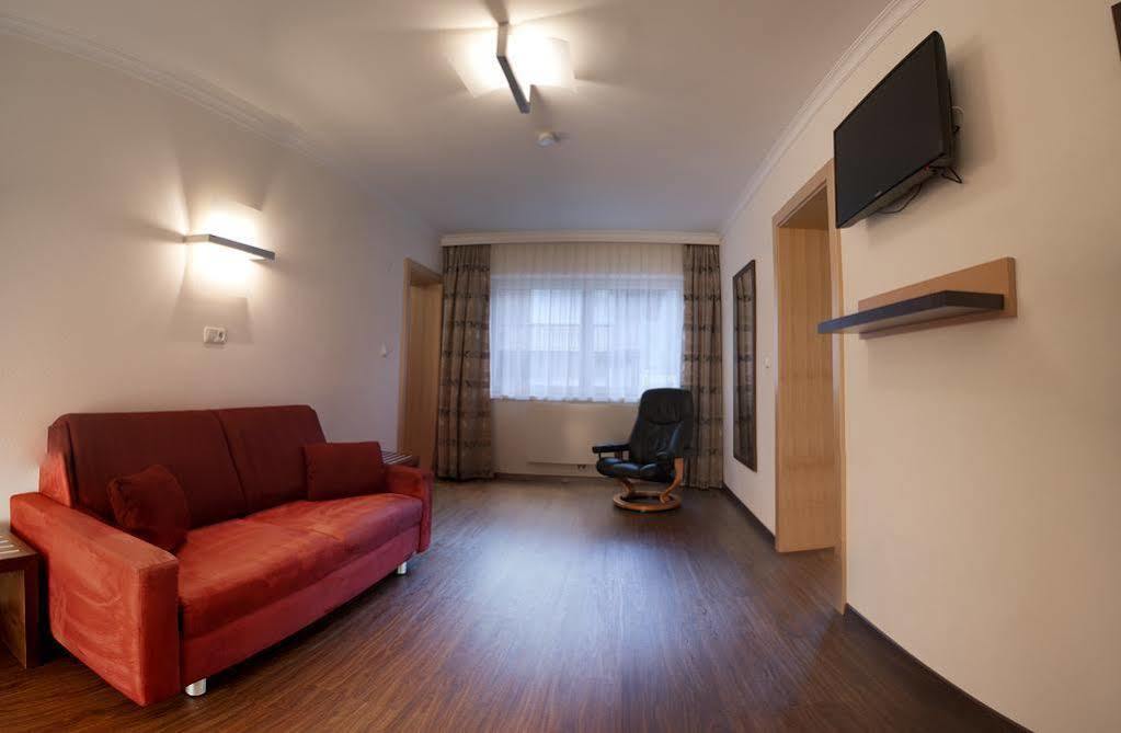 Apartment Mozart Майрхофен Экстерьер фото